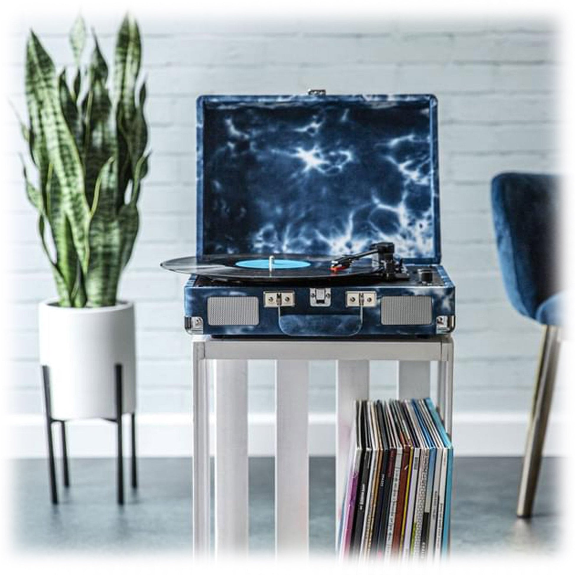 Crosley Cruiser Plus Bluetooth Turntable 3 Speed Indigo Blue - RetroVibes.au